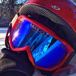 Sicherheit beim Skifahren - Helm tragen Helm - Skiverleih Postwiese - Winterberg